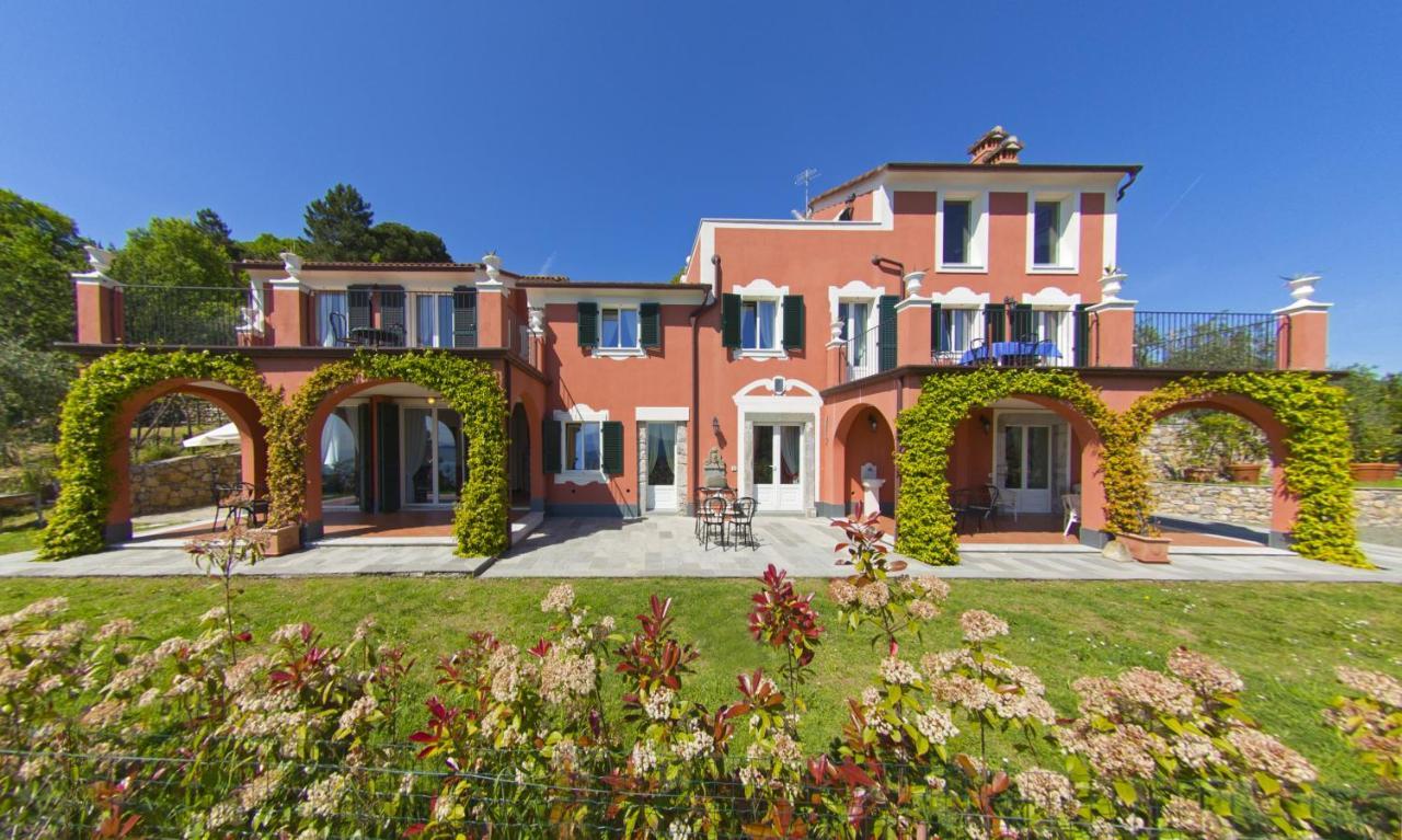 Villa Bellosguardo Apartments — 4-Star Luxury Hotel in La Spezia, Italy