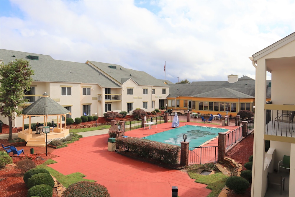 Baymont by Wyndham Norcross Atlanta - photo 29