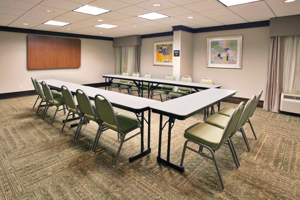 Hampton Inn Atlanta Town Center Kennesaw - photo 28