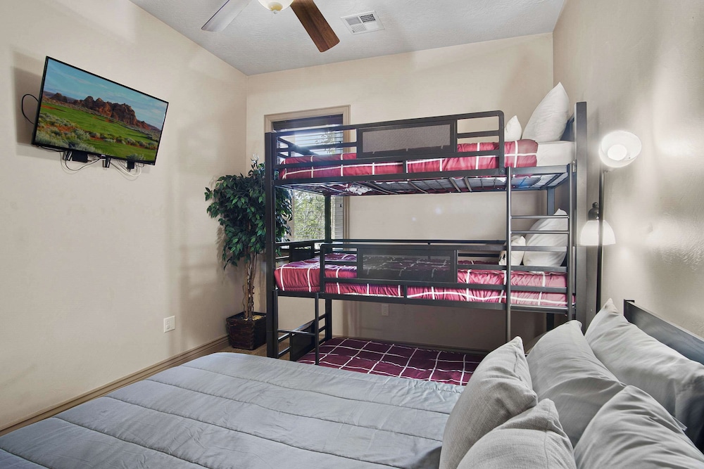 Oasis Escape Resort Amenities - photo 5