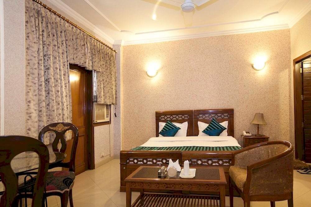 Hotel Mayarch