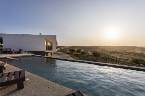 Villa Regina IsulaTravel — 4-Star Luxury Hotel in Noto, Italy