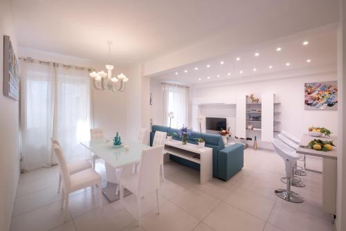 Al Corso Apartments By Amalfivacation — 4-Star Luxury Hotel in Minori, Italy
