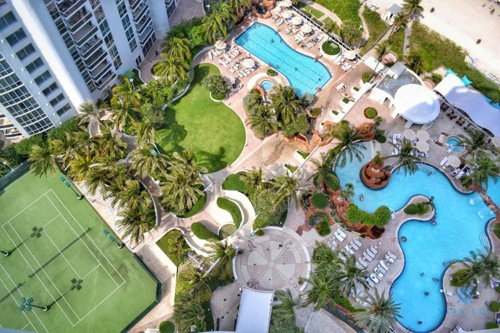 Luxury Bayfront Studio with Balcony Amazing Pool - photo 23