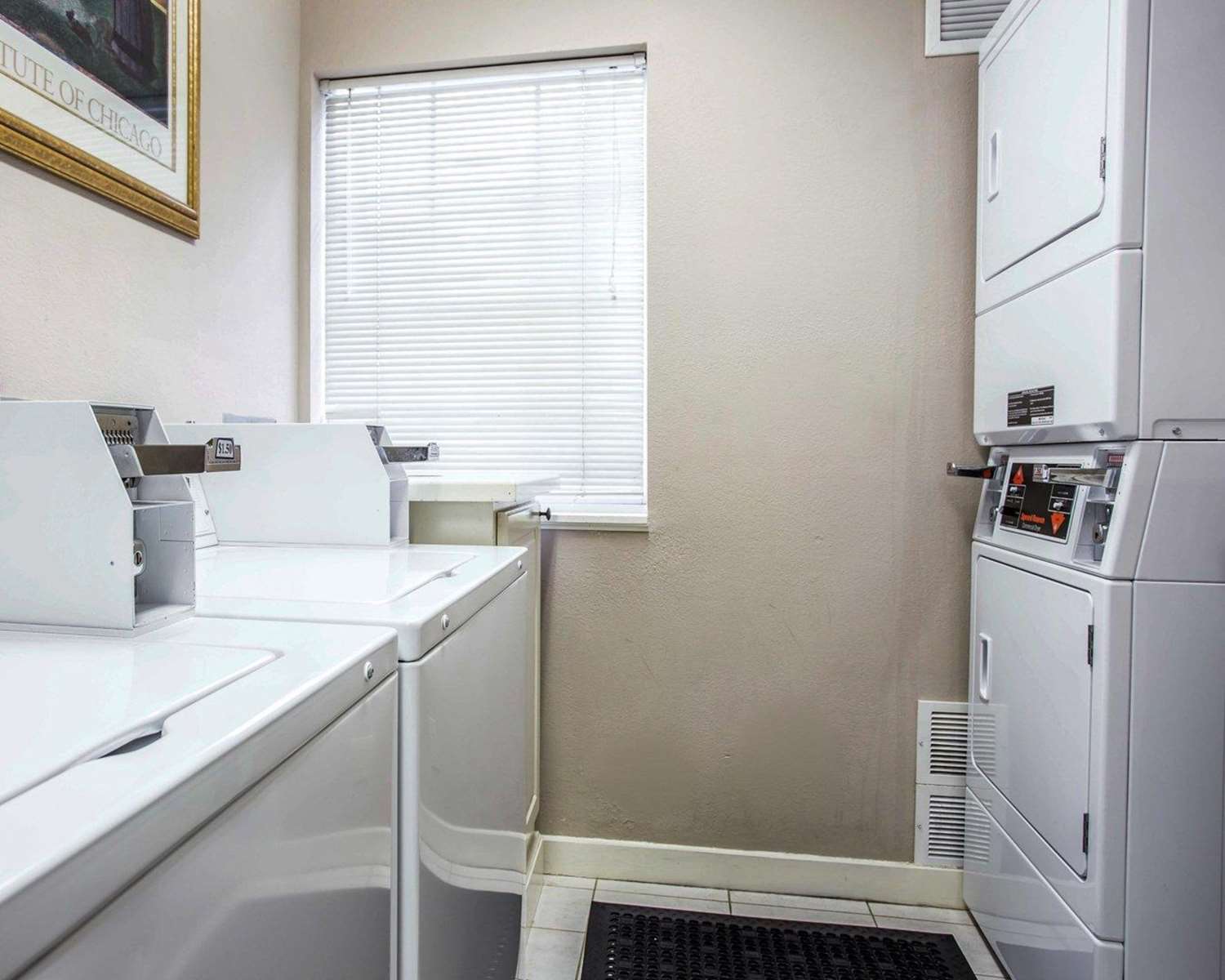 Quality Suites Buckhead Village - photo 35