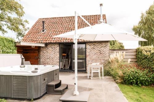 Finca Feliz With Private Jacuzzi Sauna — Oostkamp