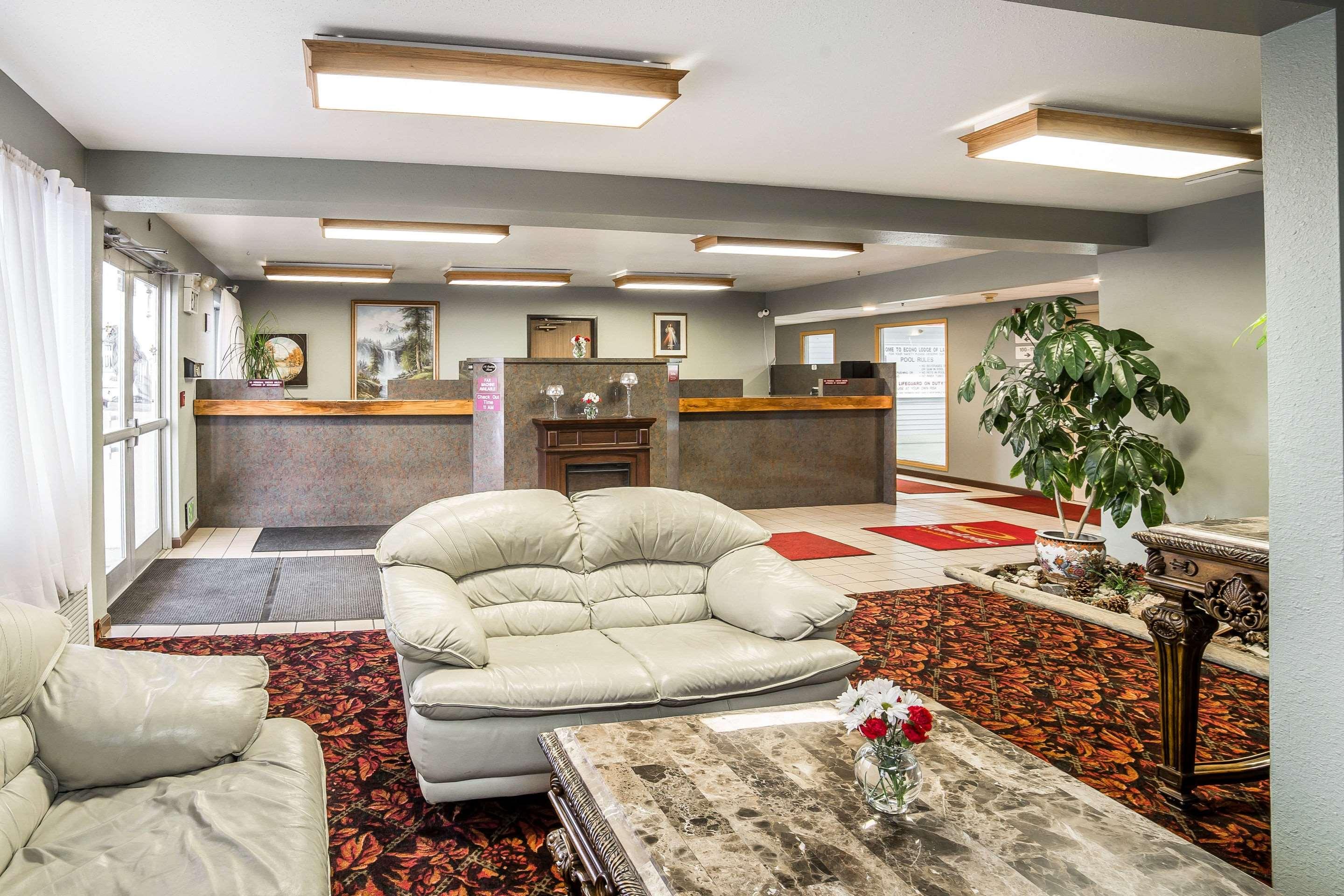 Econo Lodge Laramie WY - photo 28