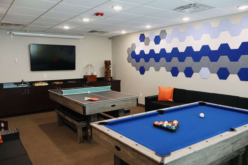 MainStay Suites Lincoln University Area - photo 48