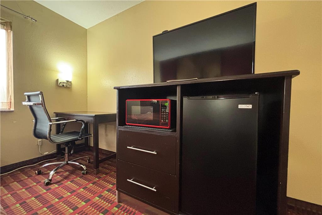 Super 8 by Wyndham Paris IL - photo 23