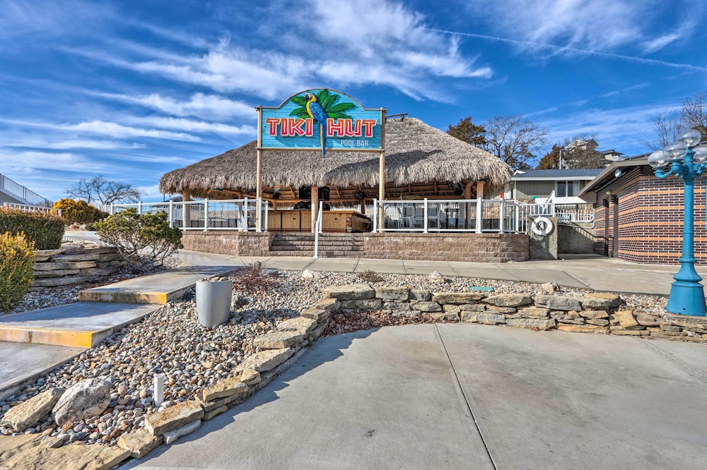 Deck Fire Pit: Margaritaville Resort Home - photo 17