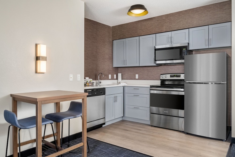Residence Inn by Marriott Chicago Naperville Warrenville - photo 9
