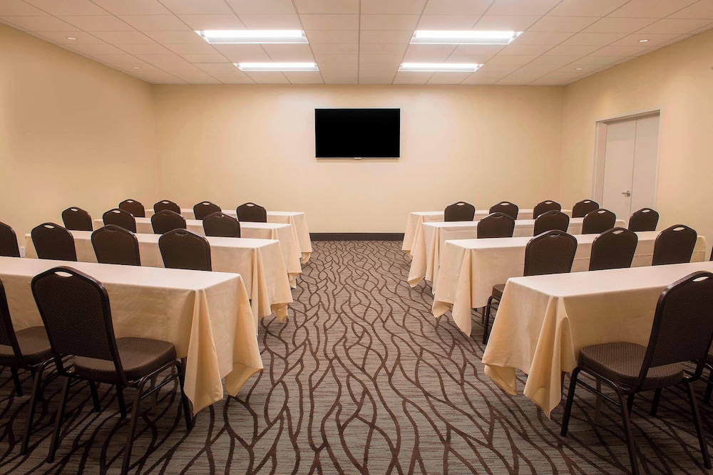 Sheraton Mesa Hotel at Wrigleyville West - photo 18