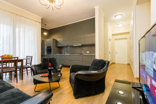 Comfy Home V