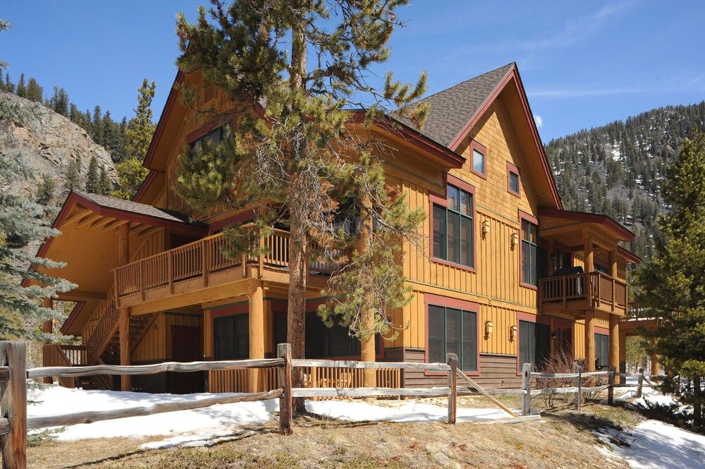 Trapper's Crossing #8780 — 4-Star Luxury Hotel in Keystone, United States