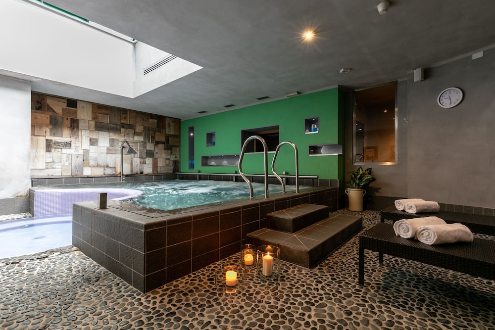 Hotel Isolabella Wellness in Fiera Di Primiero, Italy