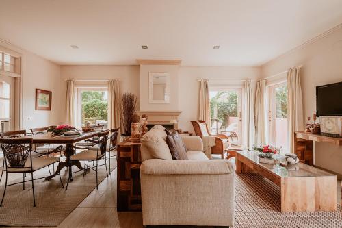 HomeForGuest Rural House with garden El Laurel — 4-Star Luxury Hotel in Tacoronte, Spain