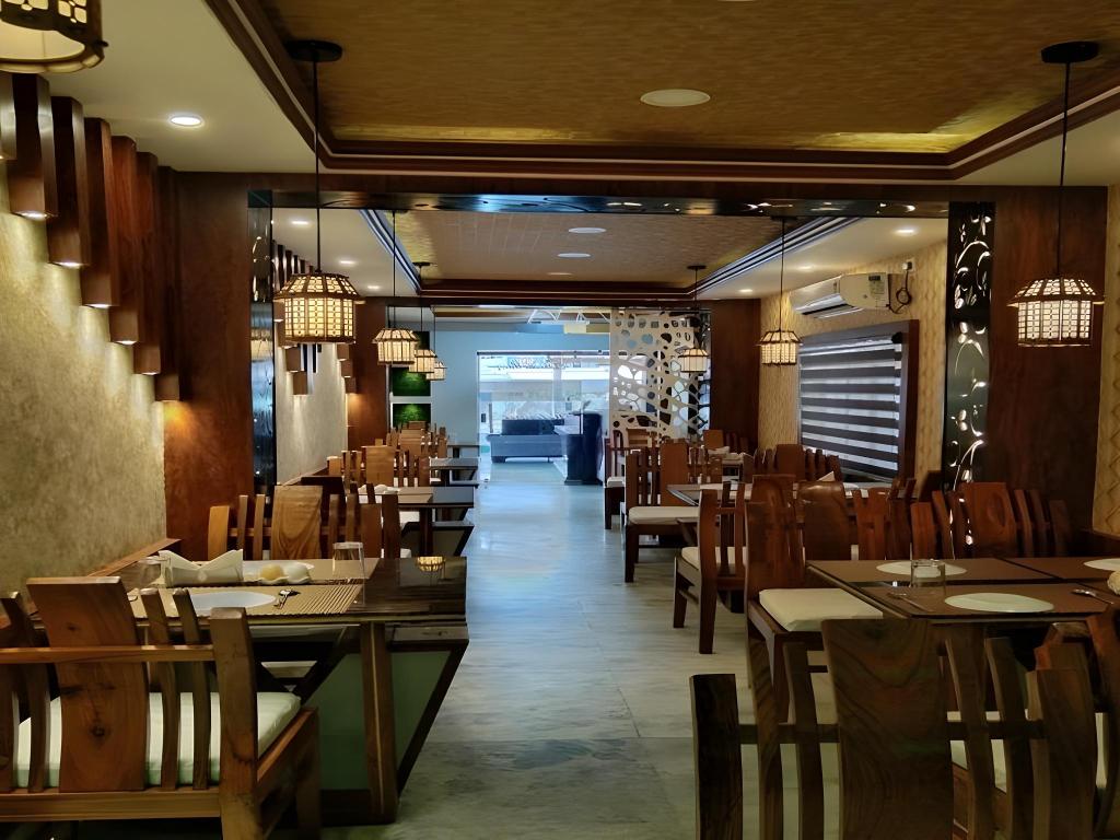 Hotel First Crown in Kalyani, India