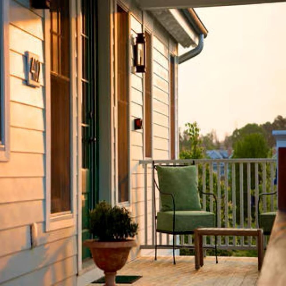 Canoe Place Inn and Cottages - photo 17
