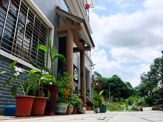 Zi Xing Dong Jiang Hu Lu You Zhi Jia in Tangdong, People's Republic of China