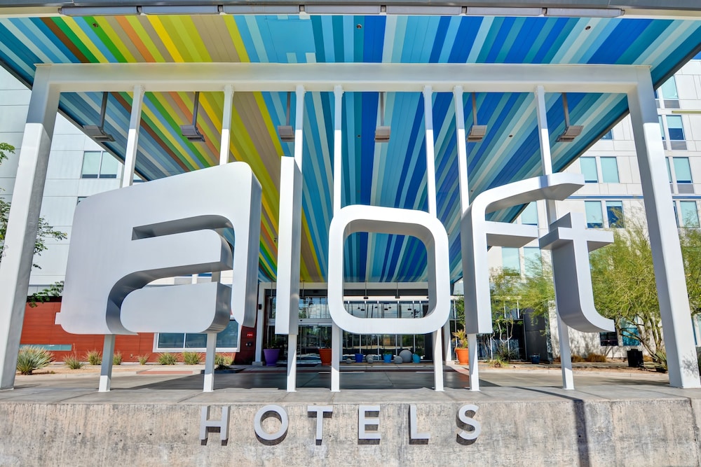 Aloft Phoenix Airport - photo 36