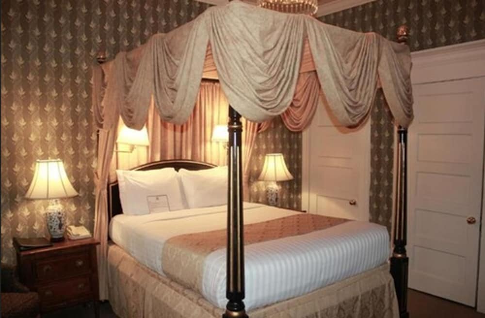 Hotel Majestic - photo 12