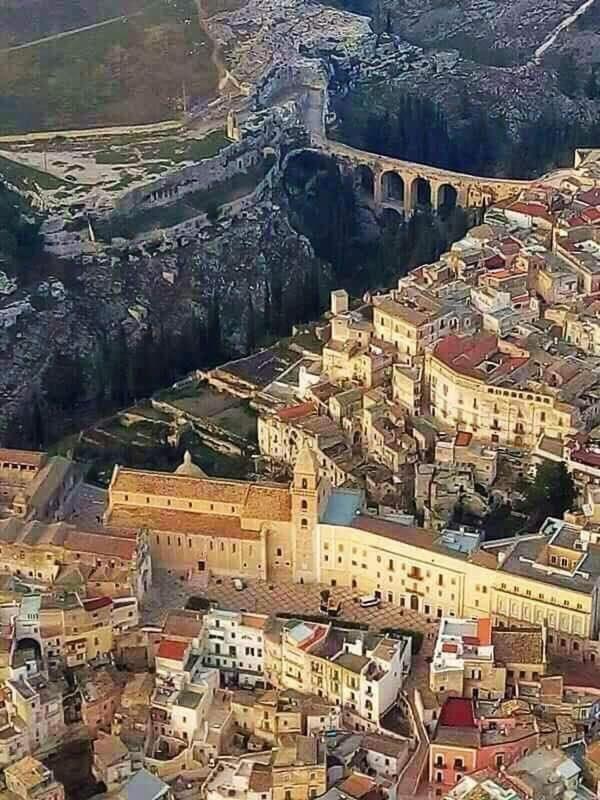 Daniel's House Gravina — 4-Star Luxury Hotel in Gravina In Puglia, Italy