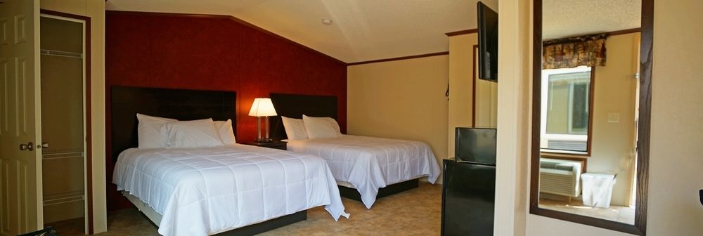 Eagle Inn & Suites - photo 8