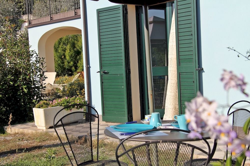 Agriturismo Azzurra Biricchina — 4-Star Luxury Hotel in Riva Ligure, Italy