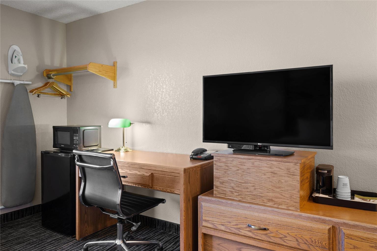 Super 8 by Wyndham Lewistown - photo 9