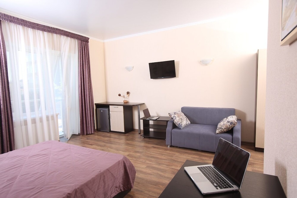 Hotel Monarch — Anapa — photo 2