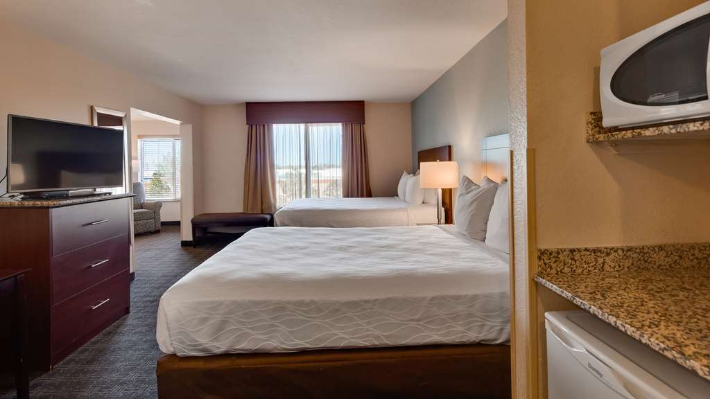 Best Western Plus Gateway Inn & Suites - photo 30
