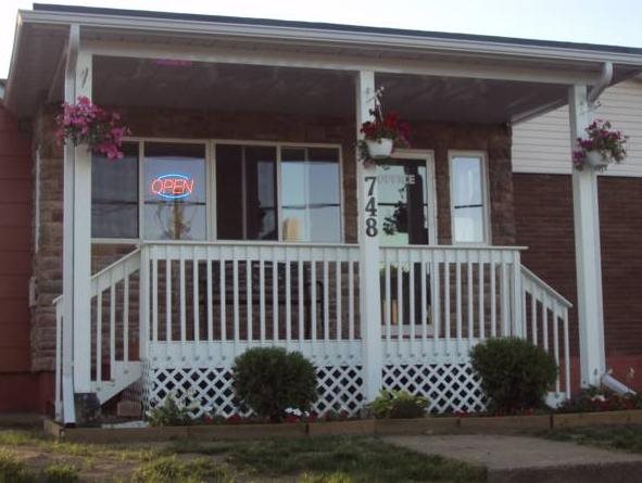 Silverstar Motel in Midland, Canada