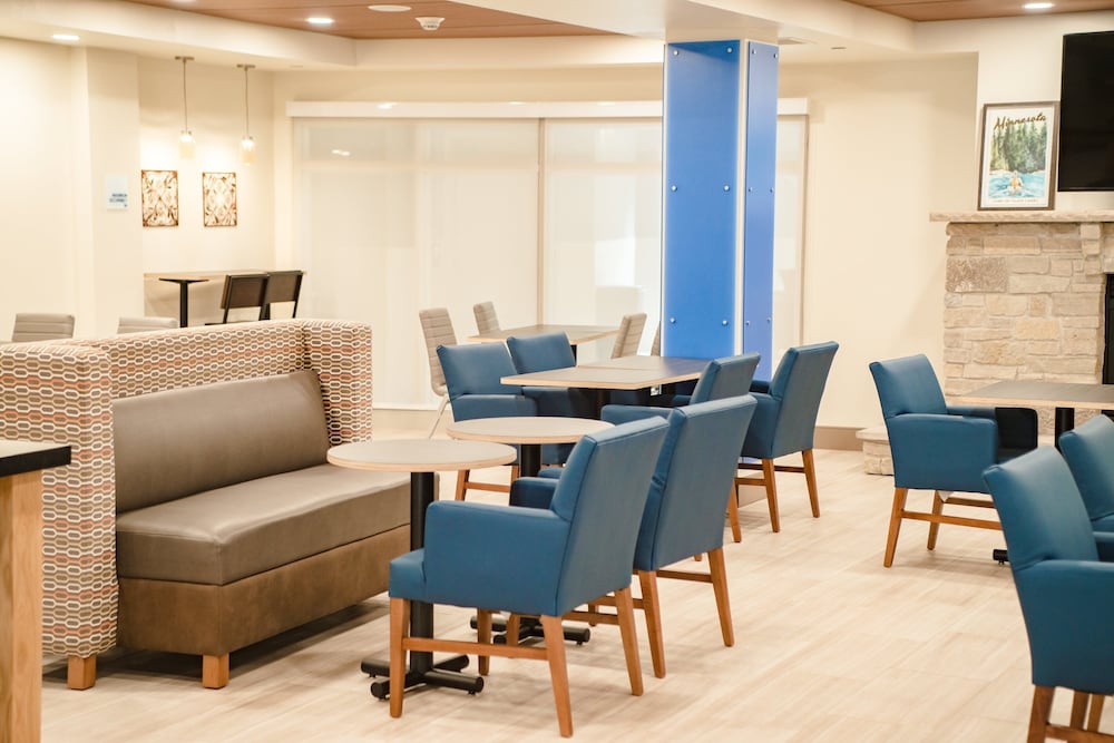 Holiday Inn Express & Suites Winona by IHG - photo 24