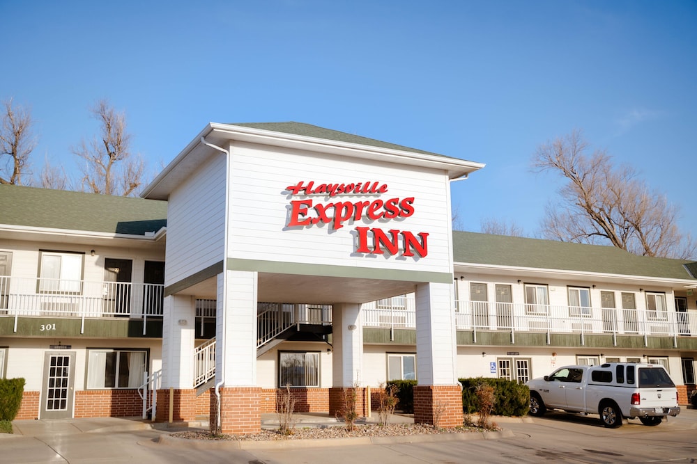Haysville Express Inn - photo 24