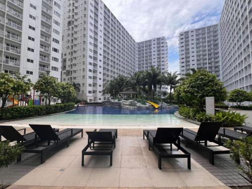 Win ter Staycation 3 - last minute hotel in Manila