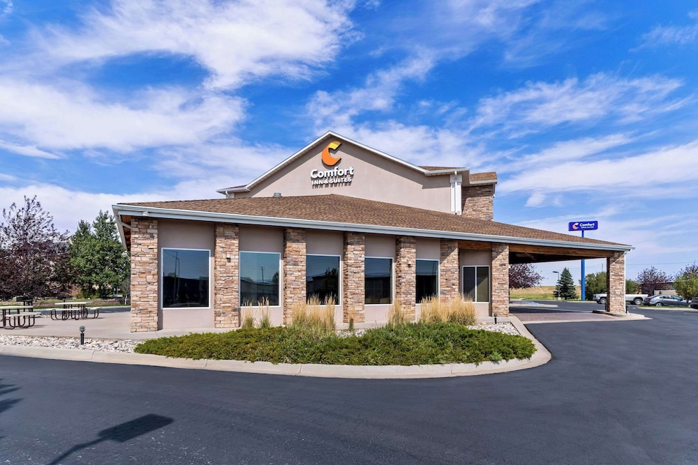 Comfort Inn & Suites Near University of Wyoming - featured photo