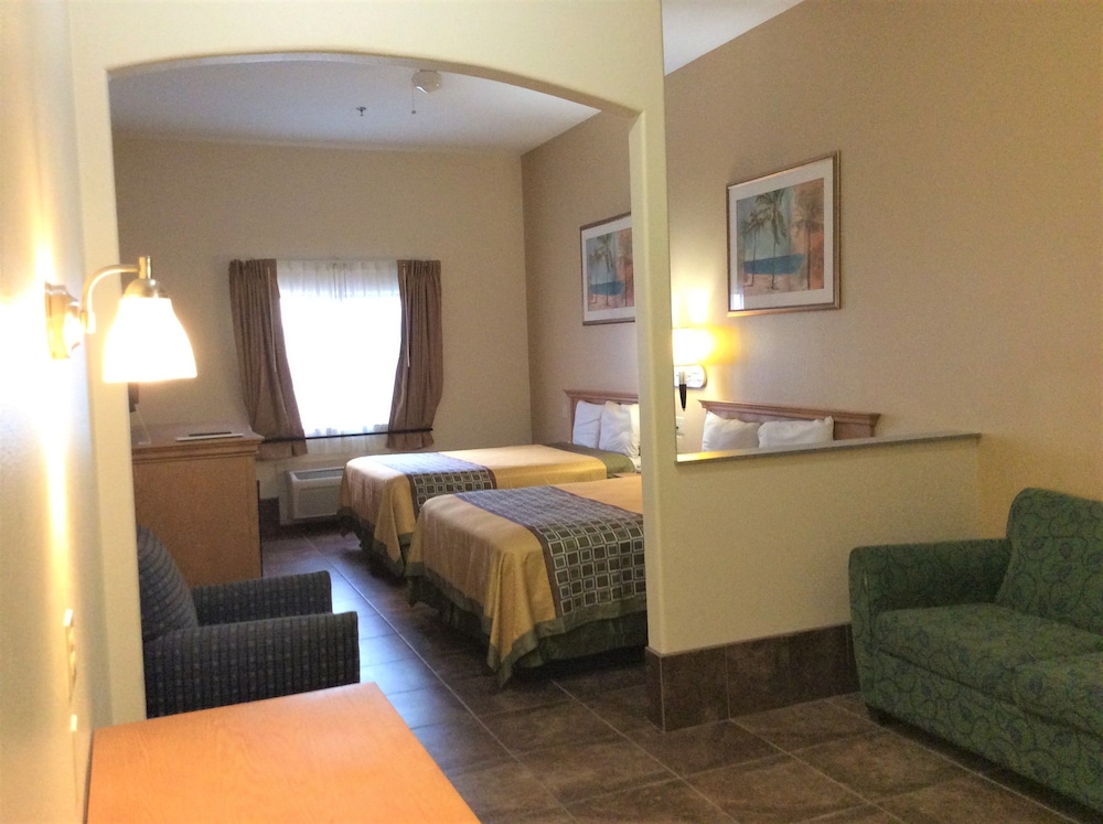 Texas Inn Weslaco - photo 9