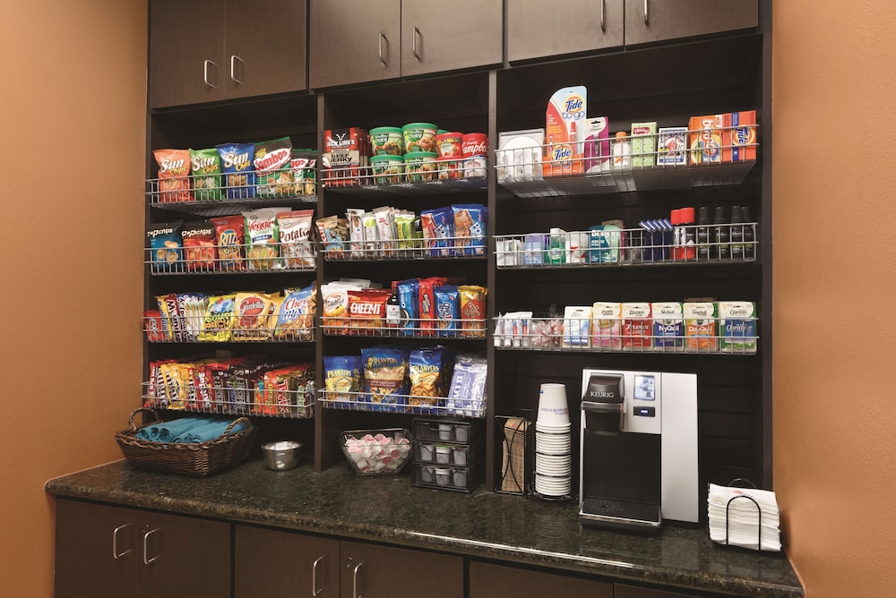 Hilton Garden Inn Fargo - photo 47