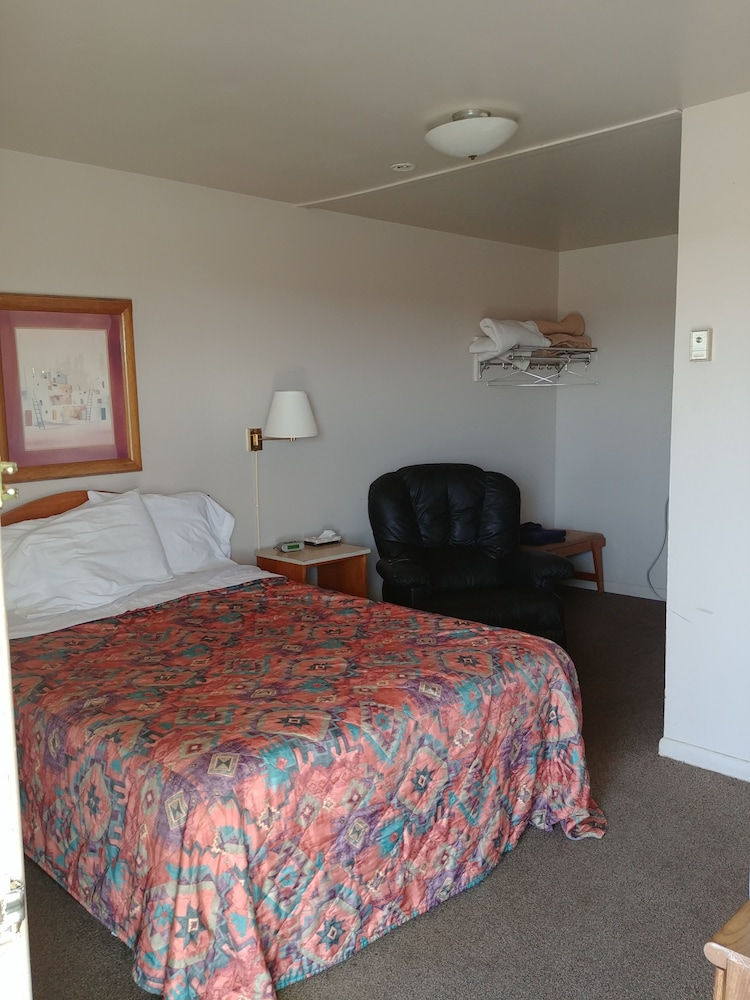 Cactus Inn - photo 6