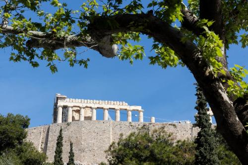 Unbeatable Acropolis Elegant 2 Bedroom Apartment on Areopagitou — 4-Star Luxury Hotel in Athens, Greece