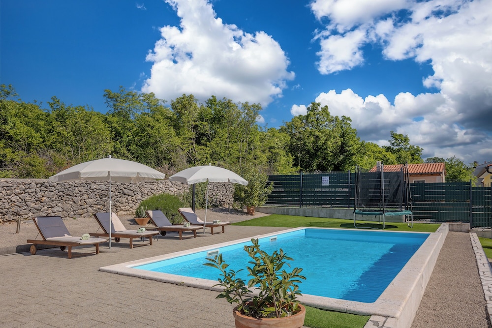 Holiday Home Aurea — 4-Star Luxury Hotel in Labin, Croatia