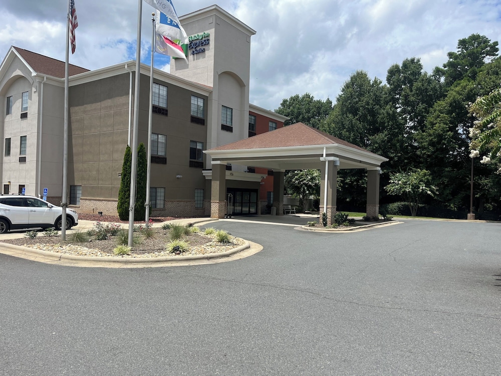 Holiday Inn Express & Suites Albermarle by IHG - photo 28