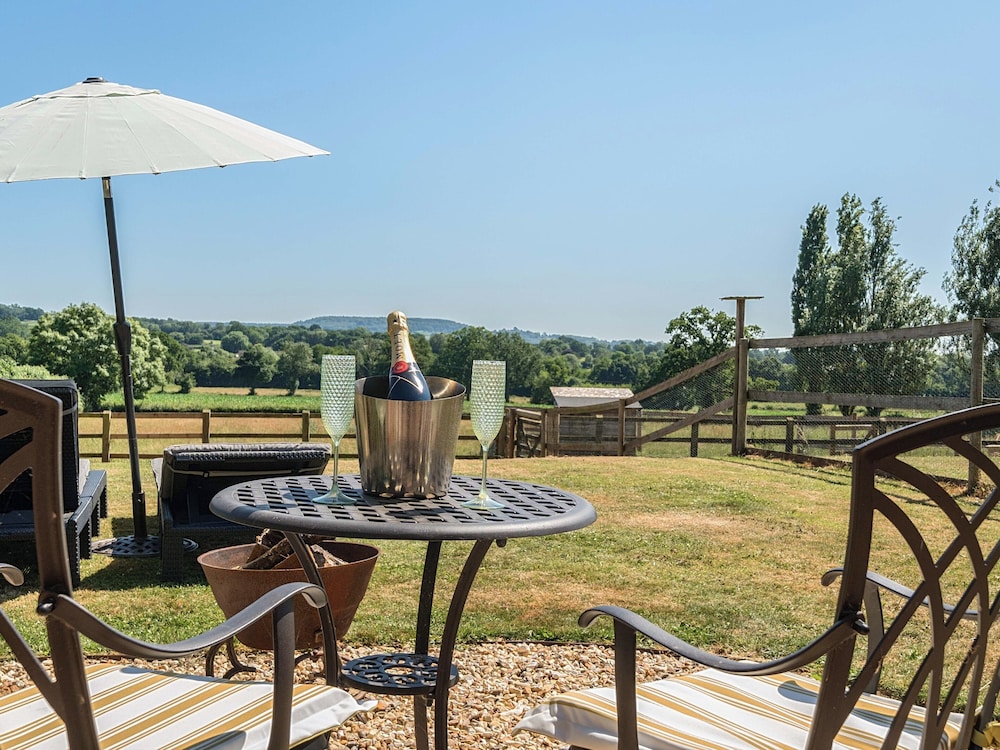 Piglet Corner - carbon neutral hotel in Cullompton