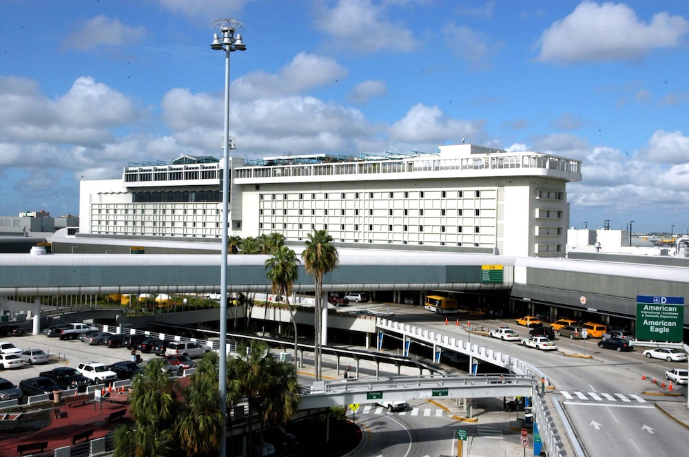 Miami International Airport Hotel - photo 21