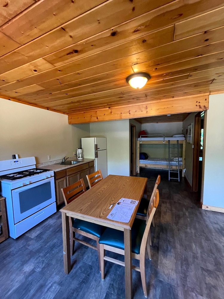 Hanging Horn Lakeside Resort - photo 42