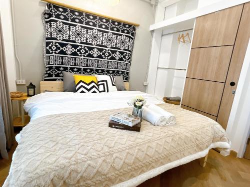 Unwind in oldtown private floor near Grand Palace