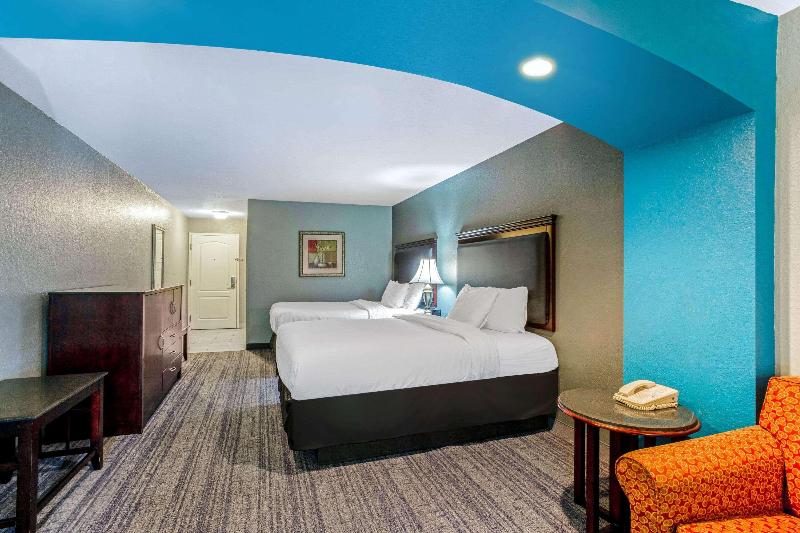 La Quinta Inn & Suites by Wyndham Mobile Tillman's Corner - photo 19