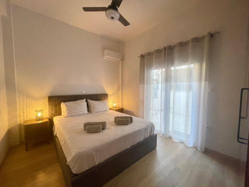 Stella's Petite Boite — 4-Star Luxury Hotel in Rafina, Greece