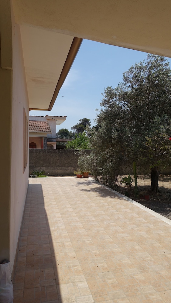 Sicily Sea Vacation — hotel in Carlentini