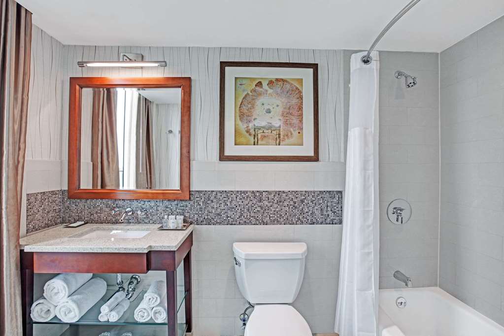 Wyndham Garden Chinatown - photo 12